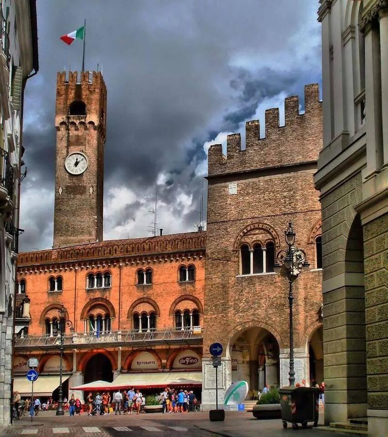 Holiday Treviso Suite Lombardi Dış mekan fotoğraf